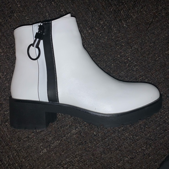 Brand new Nasty Gal white booties! - Picture 2 of 4